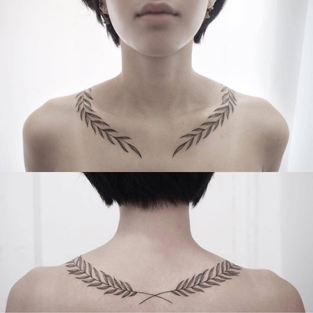 collarbone tattoos hurt_3