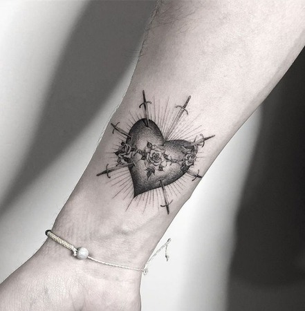 Heart with thorns tattoo 1